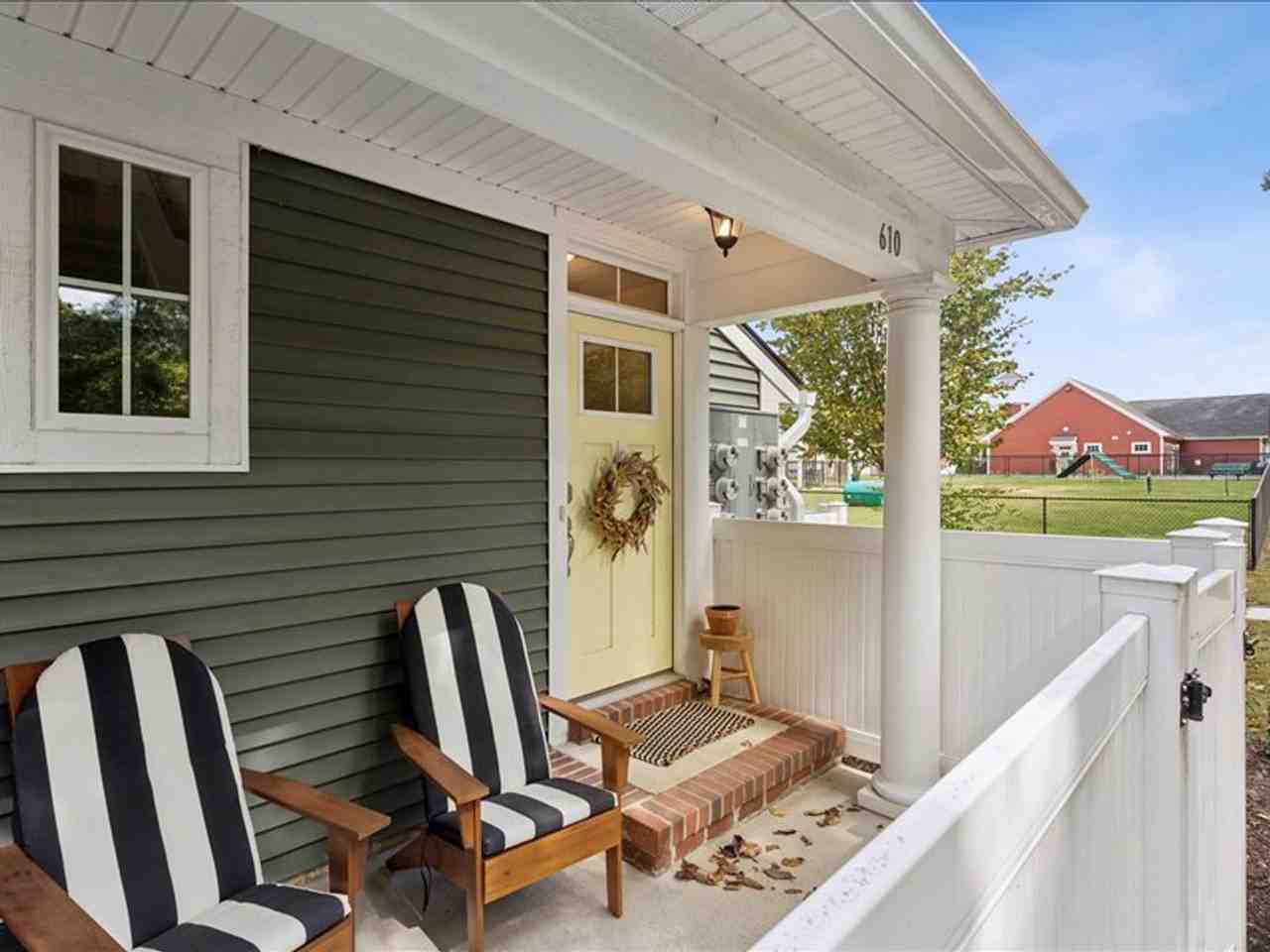 610 Promenade Ln - Photo 4 of 50