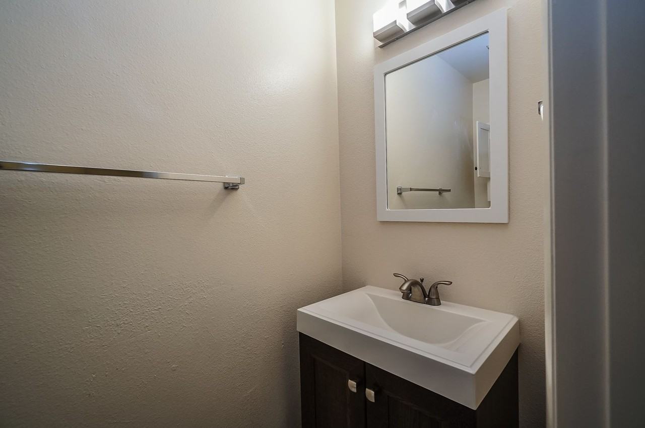 937 E Manhatton Dr - Photo 7 of 20