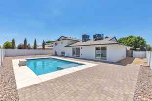 1304 E Carter Dr - Photo 1 of 1