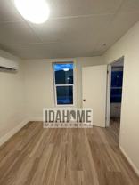 Halliday - Photo 1 of 1