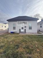 featured image of 411 E Halliday St