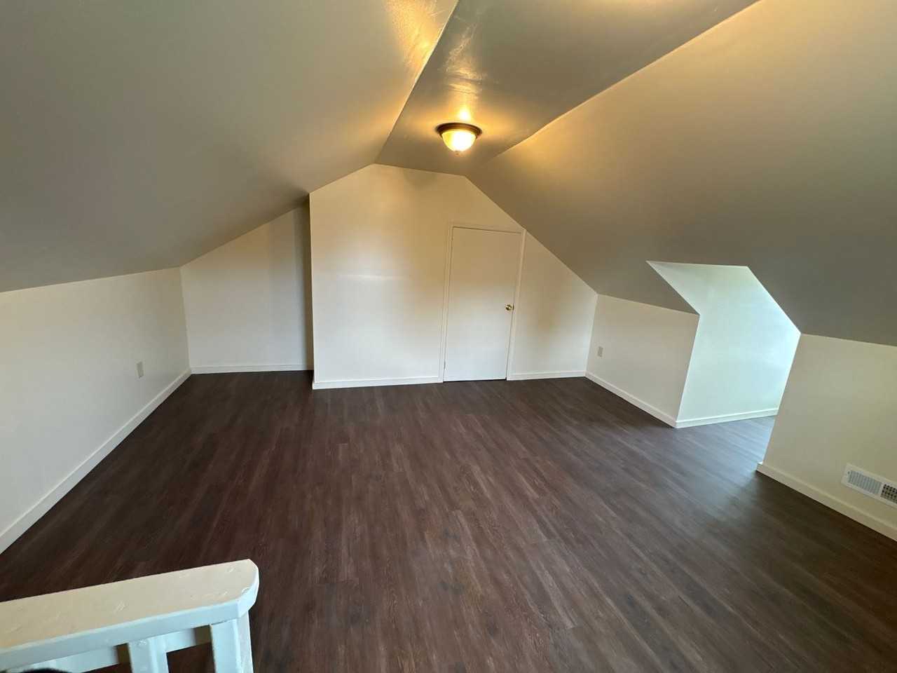 140 E South St - Photo 3 of 19