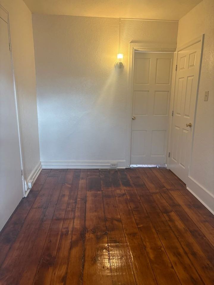 140 E South St - Photo 6 of 19