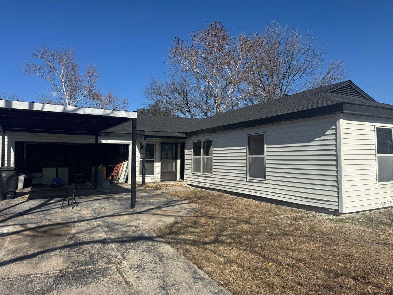 1715 Walton Walker Dr - Photo 2 of 2