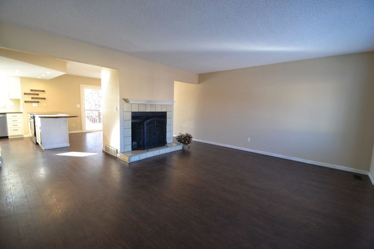 8146 Horizon Dr - Photo 3 of 24