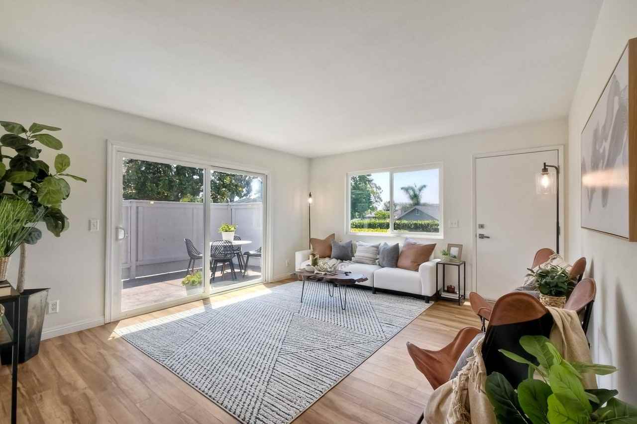 1809 Stonebrook Ln - Photo 5 of 18