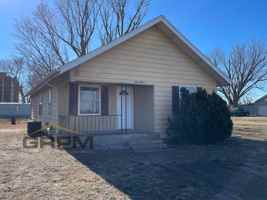 featured image of 111 W 6th Ave