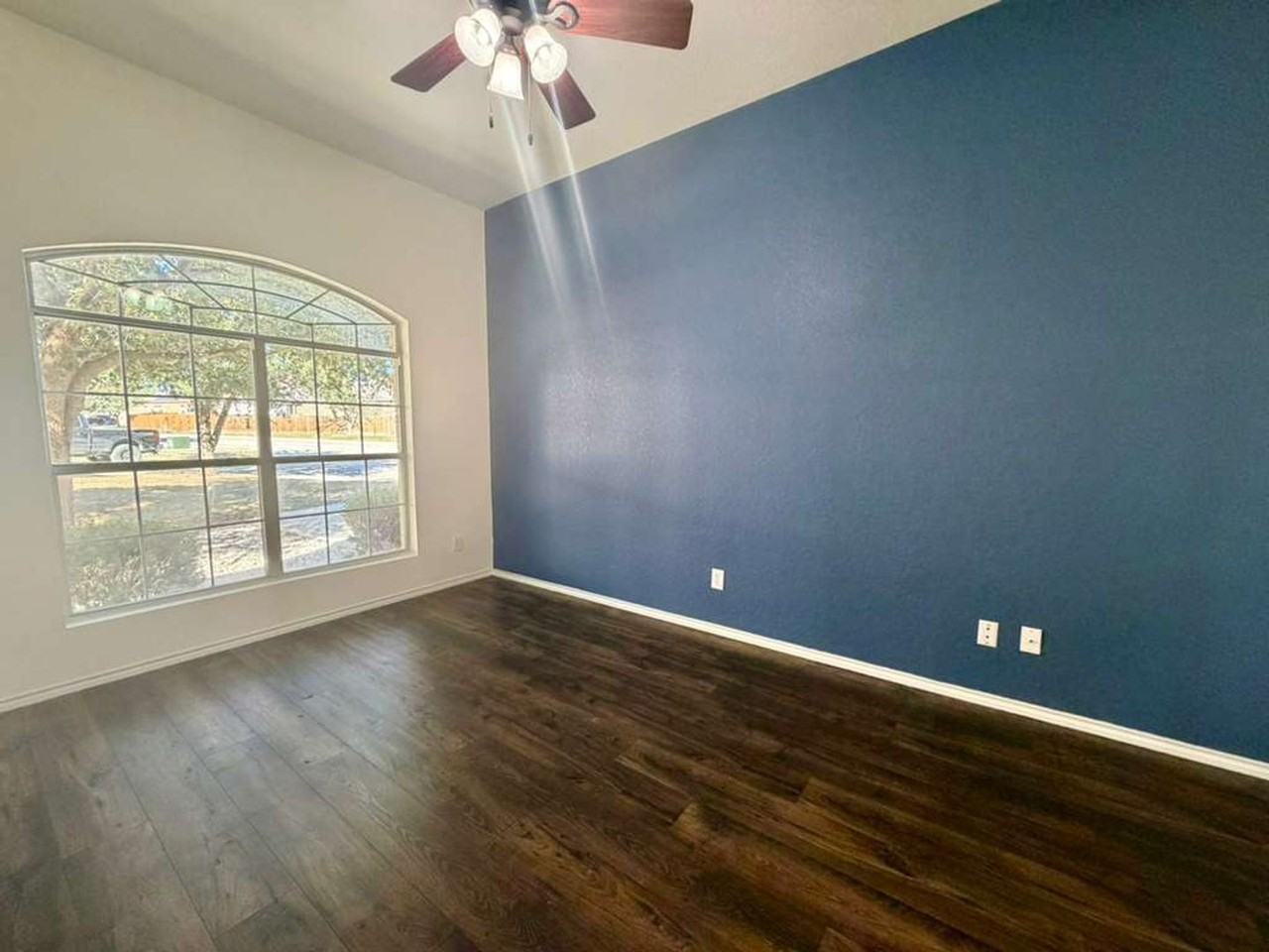 1130 Wigeon Way - Photo 6 of 33