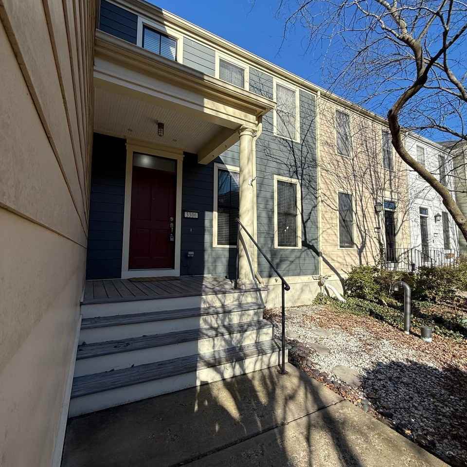 3306 Domain St - Photo 2 of 25