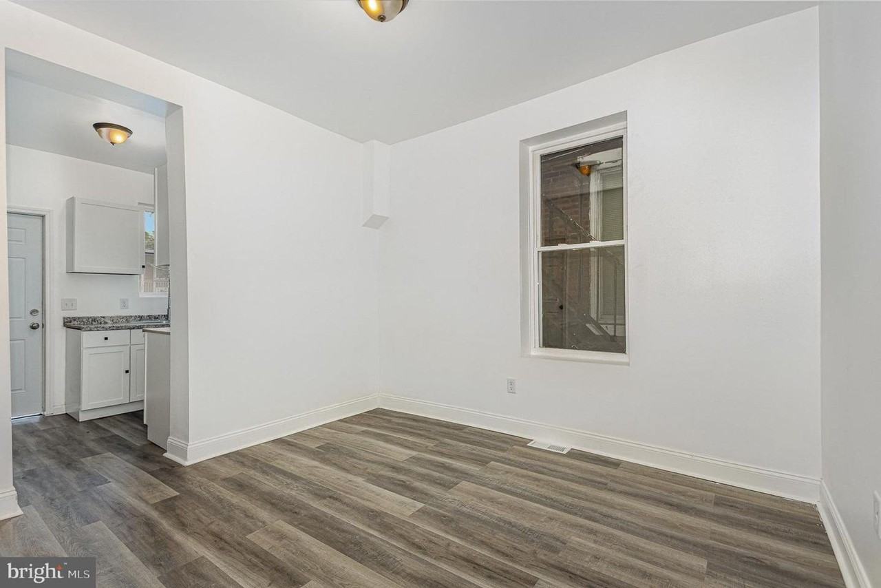 1621 Berryhill St - Photo 3 of 50