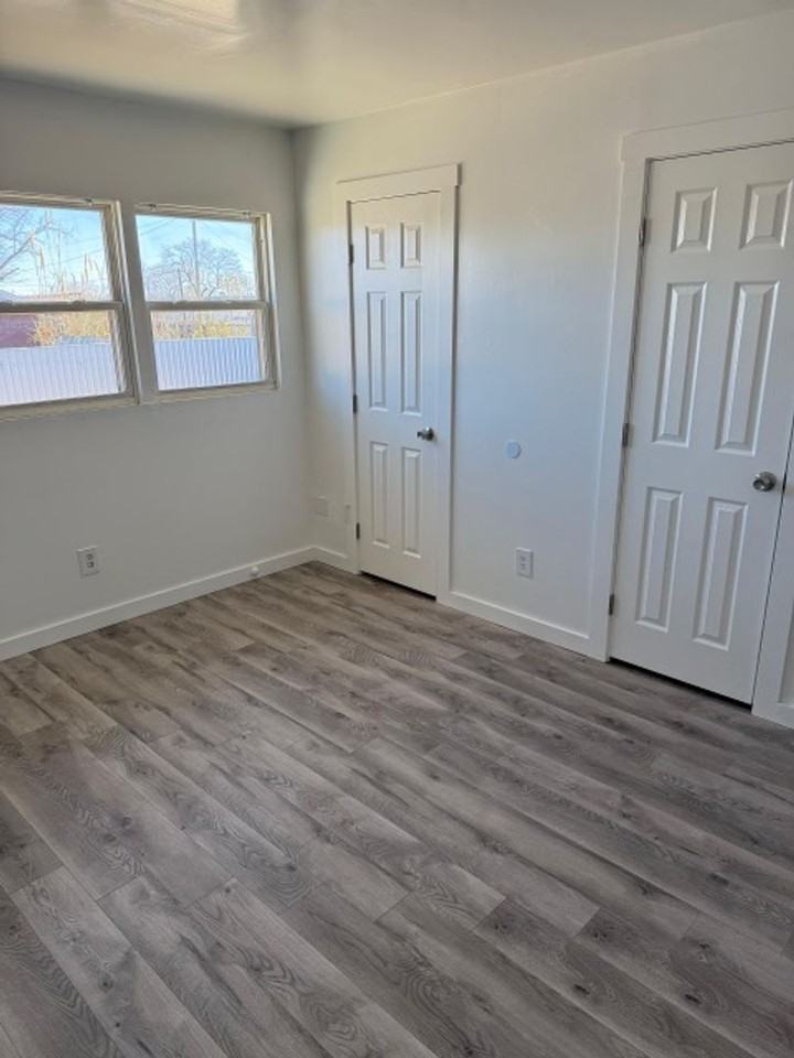 1209 E Snyder St - Photo 7 of 7