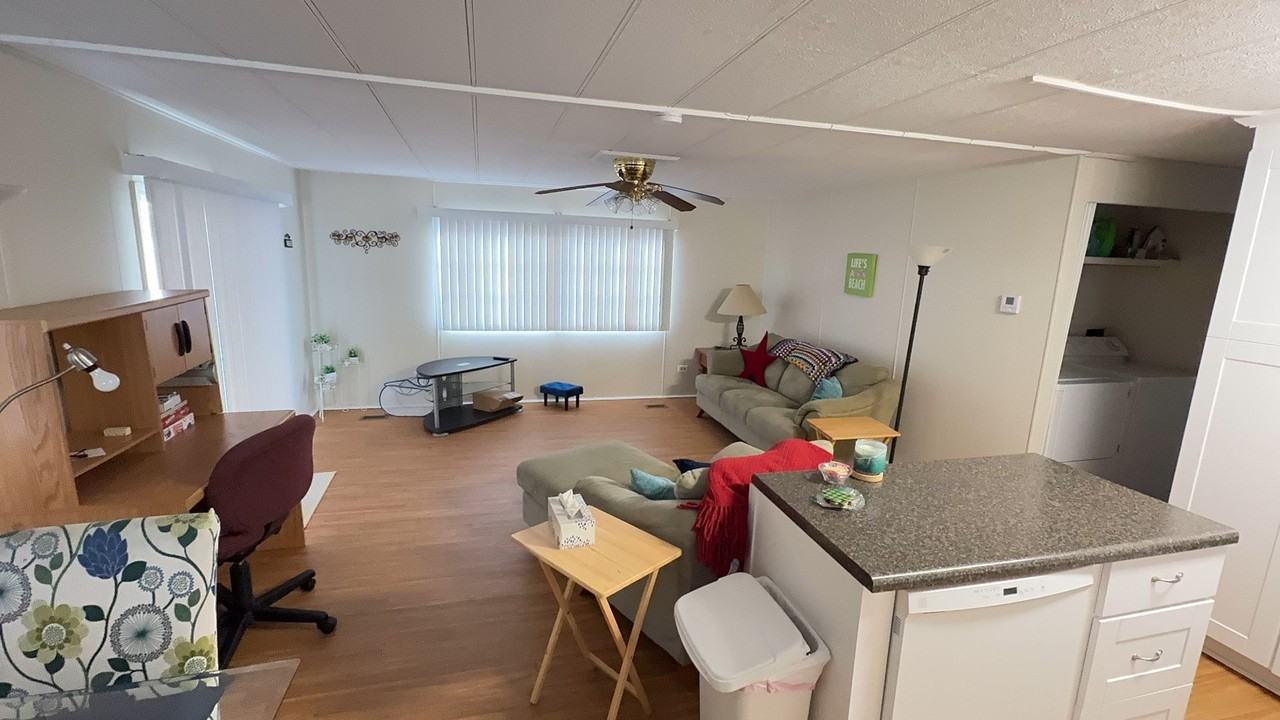 4851 W Gandy Blvd #L19 - Photo 3 of 35