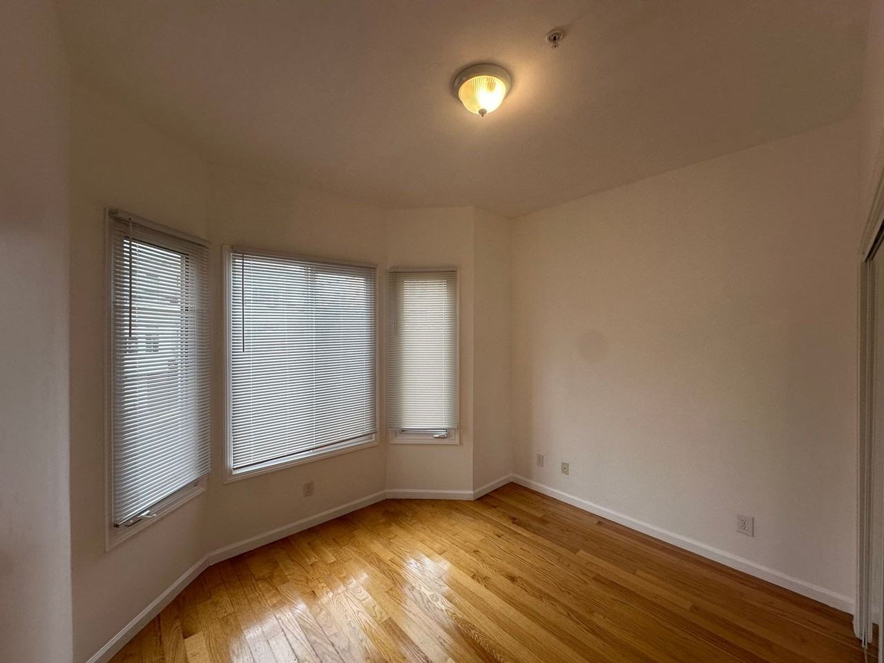 222 12th Ave - Photo 3 of 8