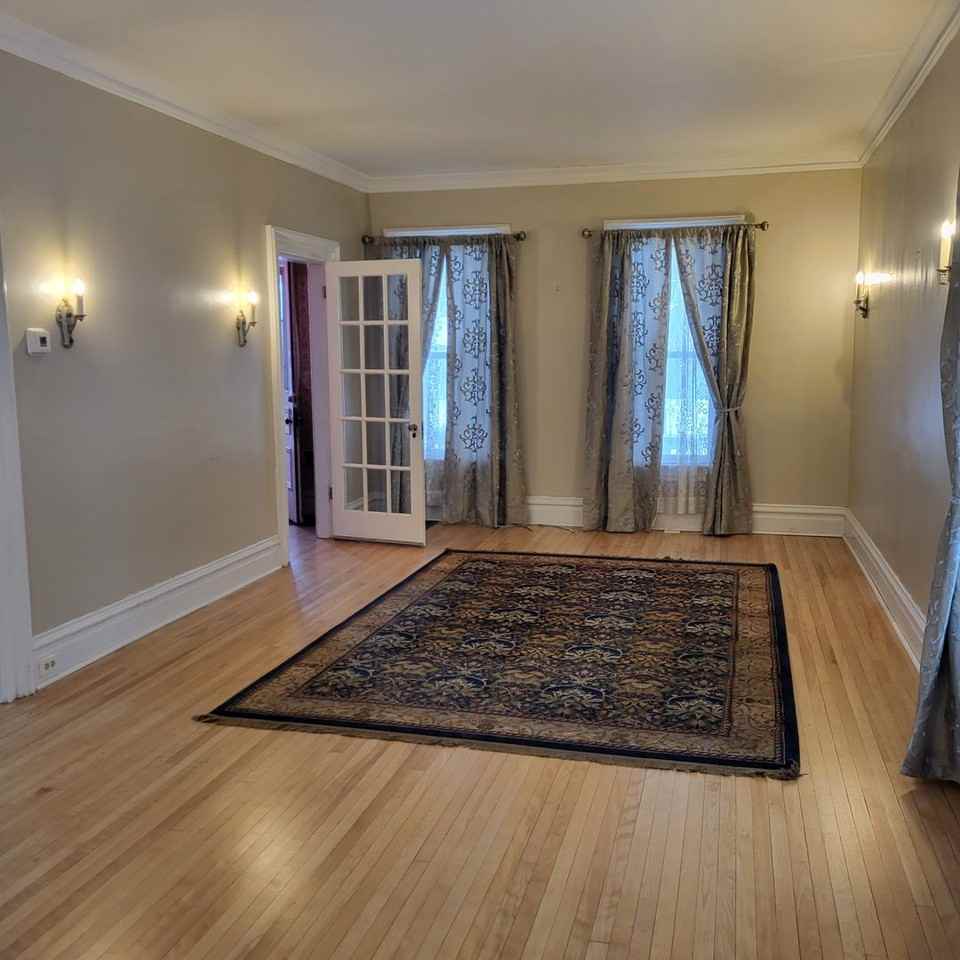 513 E Chapin St - Photo 4 of 19