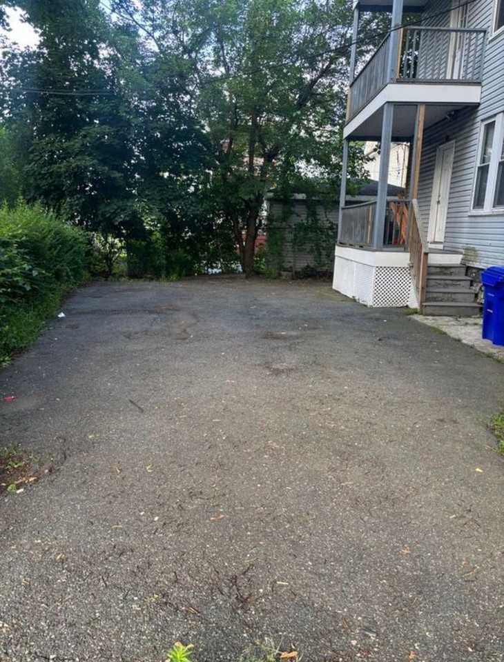 31 Middleton St - Photo 2 of 14