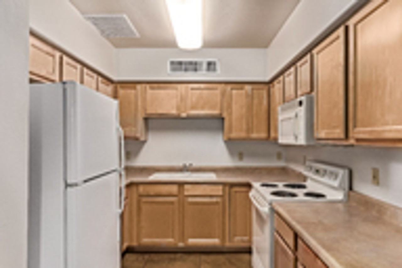 630 E Harvill Dr #108 - Photo 4 of 29