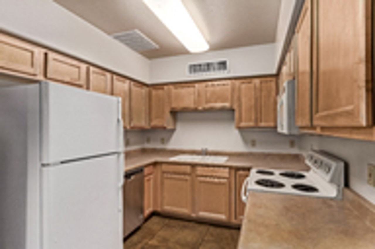 630 E Harvill Dr #108 - Photo 5 of 29