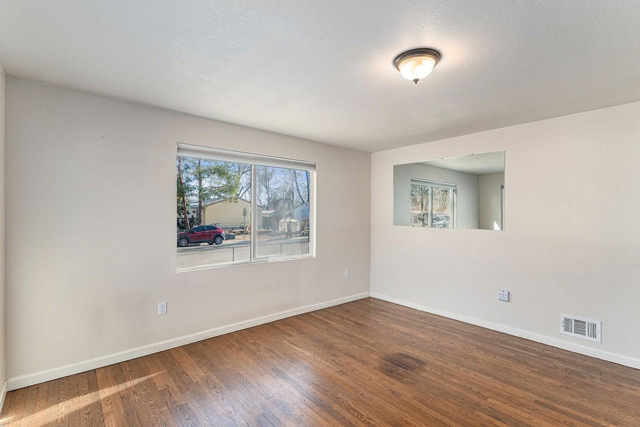 3110 W Bear Creek Dr - Photo 4 of 23