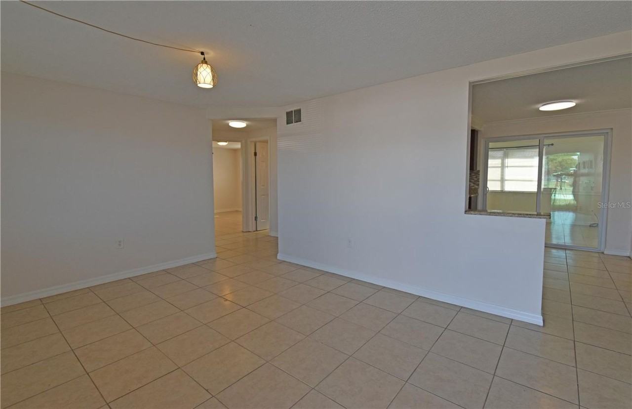 7724 Coventry Dr - Photo 5 of 24