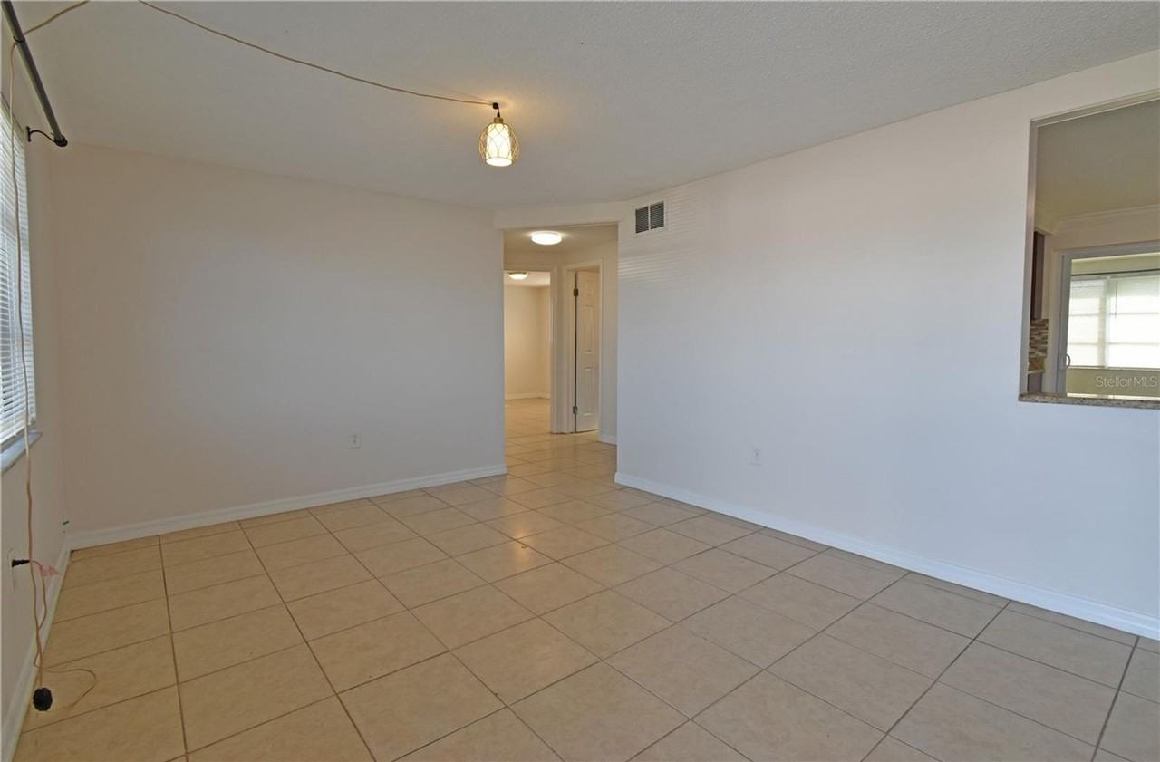 7724 Coventry Dr - Photo 6 of 24