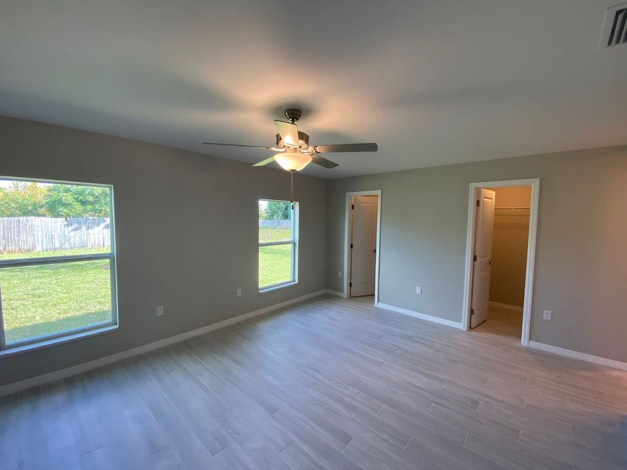 4137 Sw 8th Ct - Photo 4 of 20