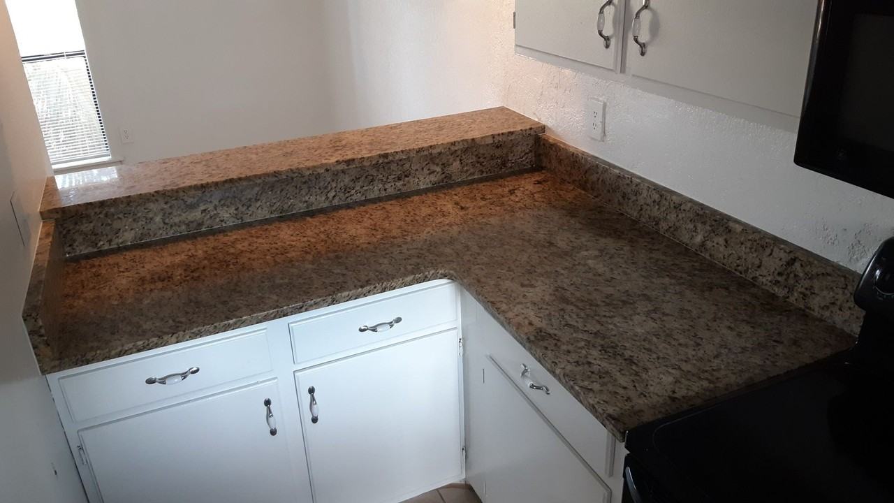 609 Montego Bay Ct - Photo 4 of 4