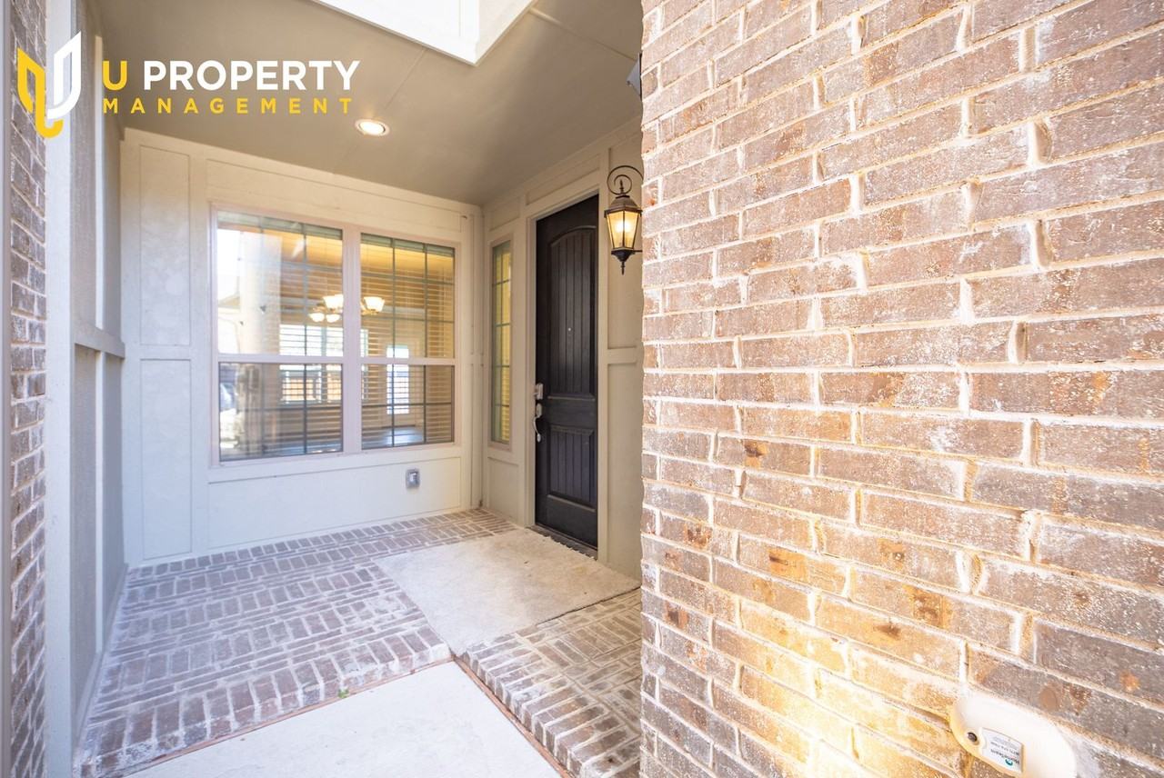 3013 Galveston St - Photo 2 of 23