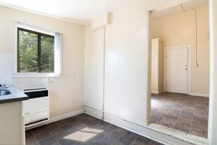 131 S Boyle Avenue - Photo 1 of 1