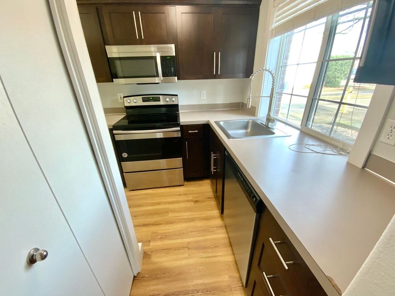 3105 Se 89th Ave #4 - Photo 3 of 13