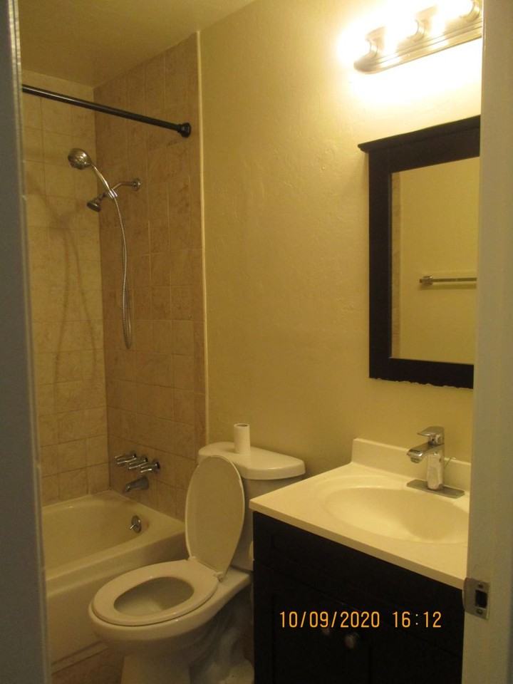 232 Elwood St - Photo 7 of 14