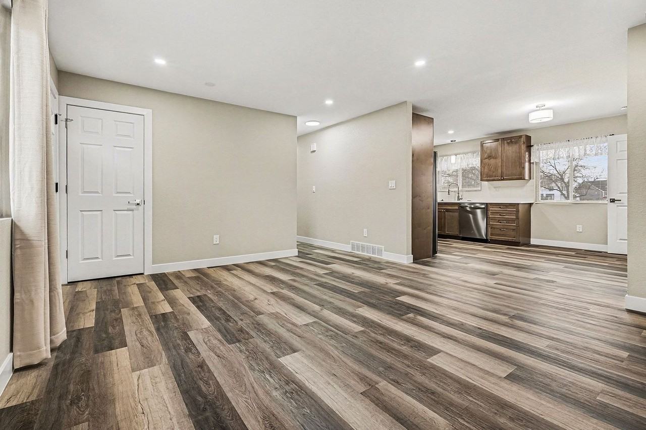 3114 W 132nd Cir - Photo 4 of 31