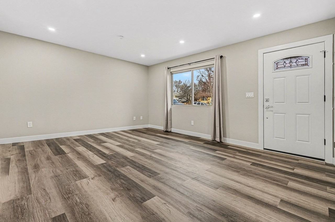 3114 W 132nd Cir - Photo 5 of 31