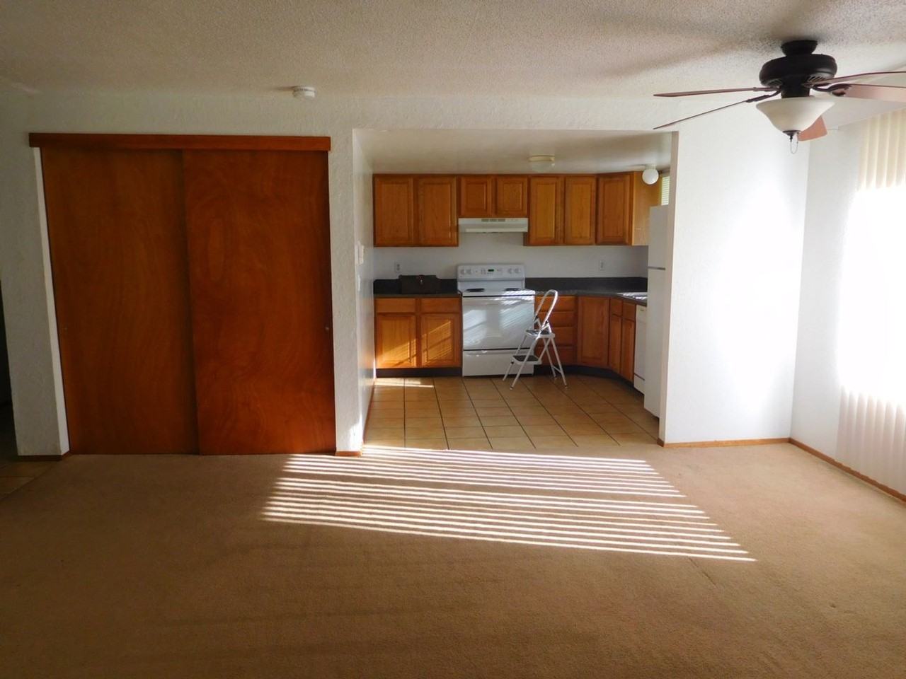 11063 N Skagit St - Photo 2 of 3