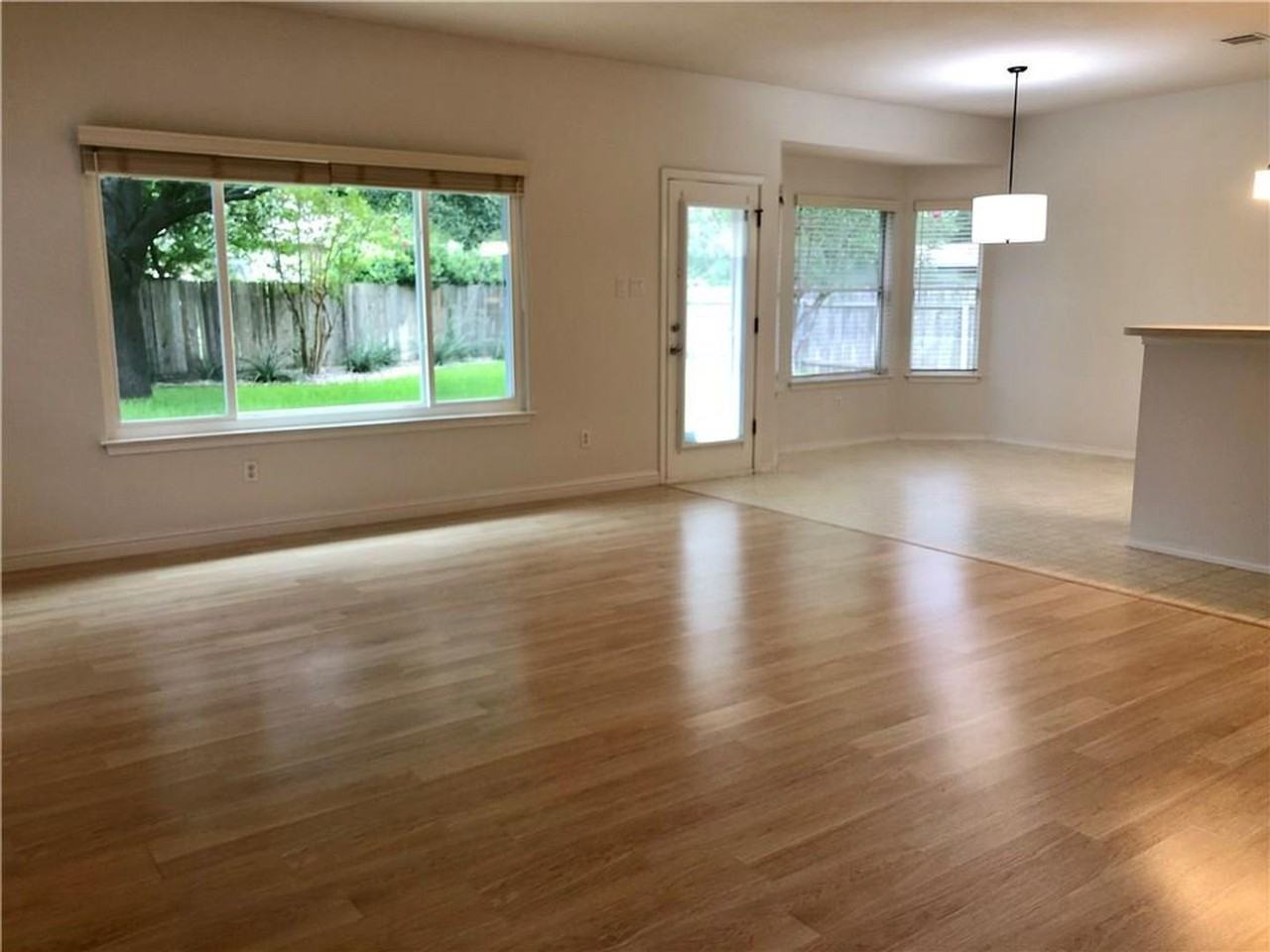 1515 Lochaline Loop - Photo 6 of 12