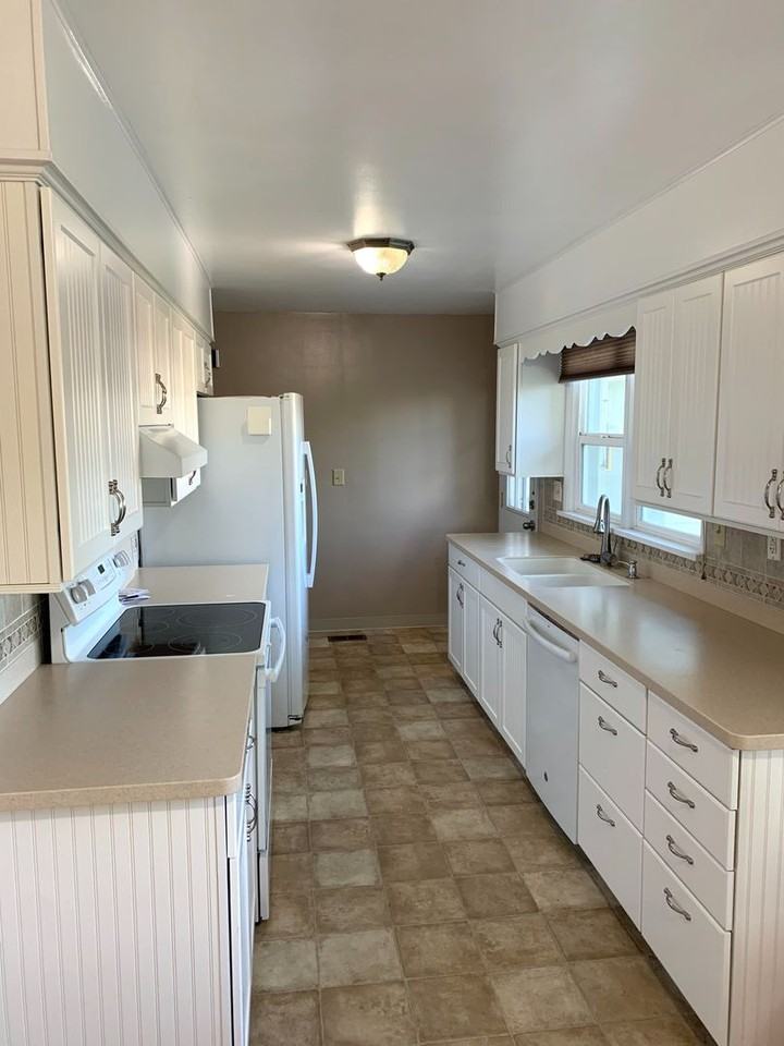 127 S Union St - Photo 5 of 20