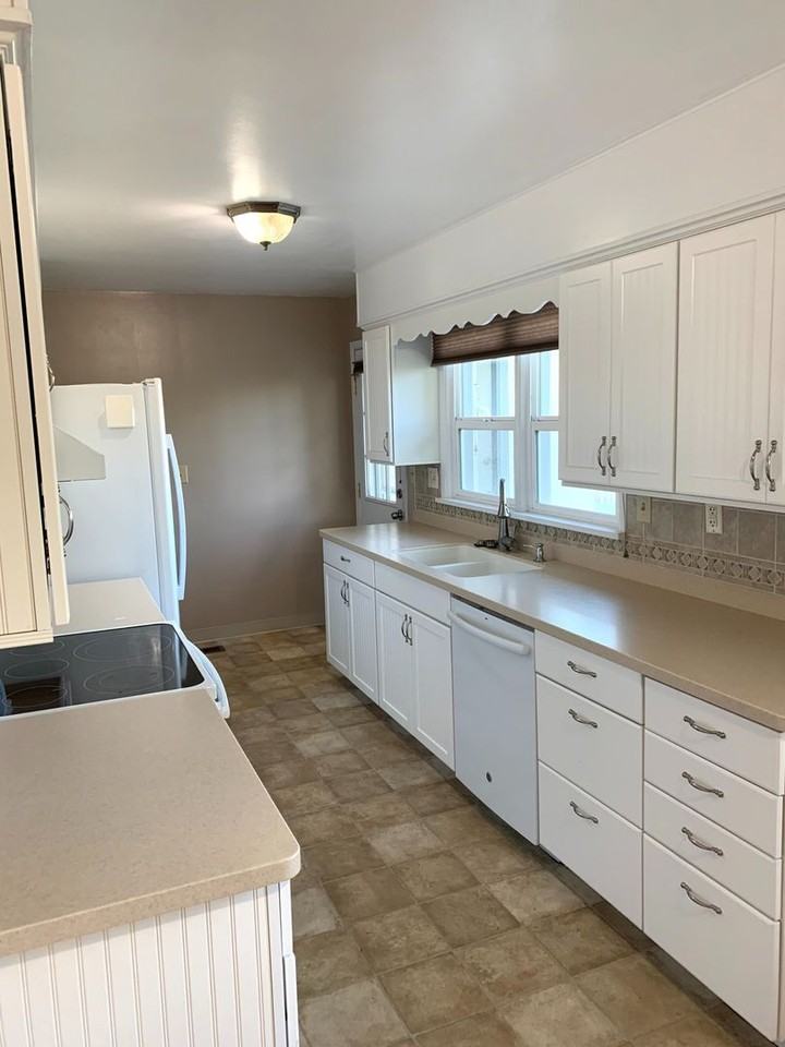 127 S Union St - Photo 6 of 20