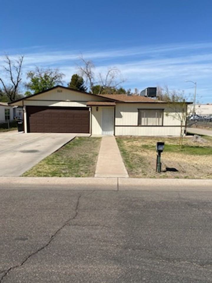 142 S Wilbur Ave - Photo 3 of 13