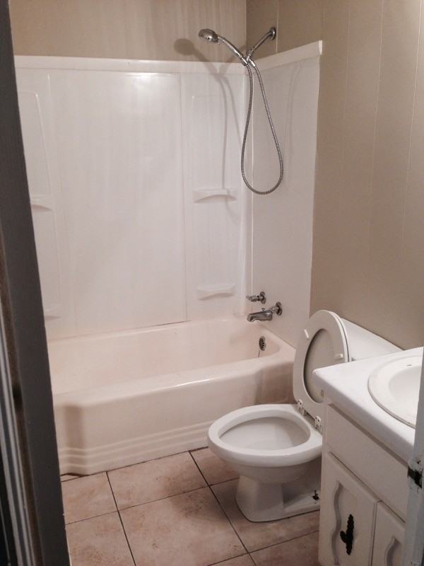 1602 18th Ave E - Photo 5 of 7