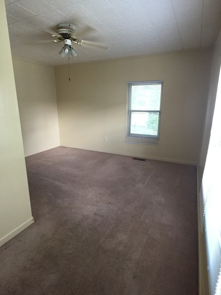 1620 23rd Ave E - Photo 7 of 10