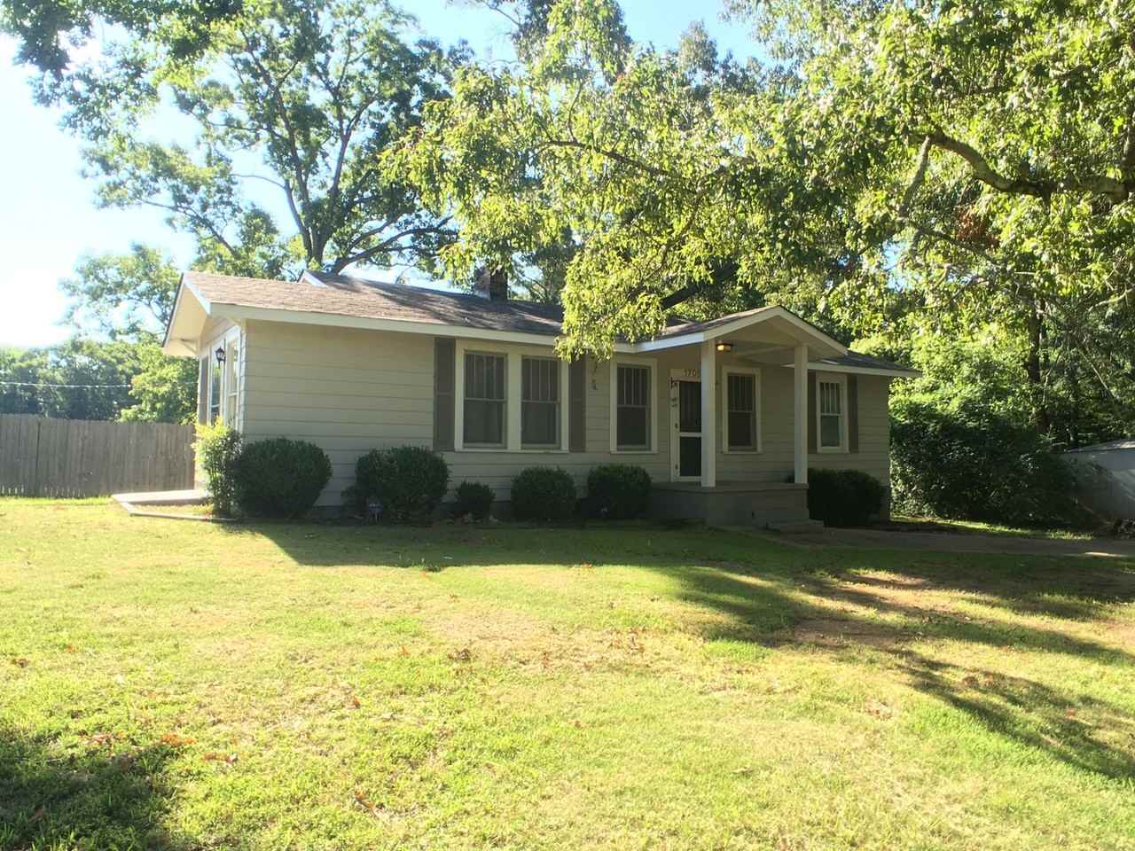 1705 23rd Ave E - Photo 2 of 7