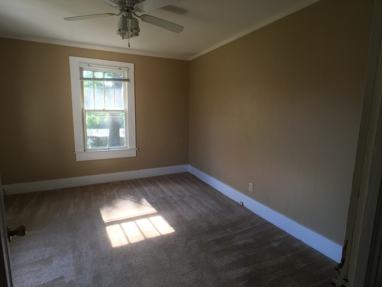 1705 23rd Ave E - Photo 5 of 7