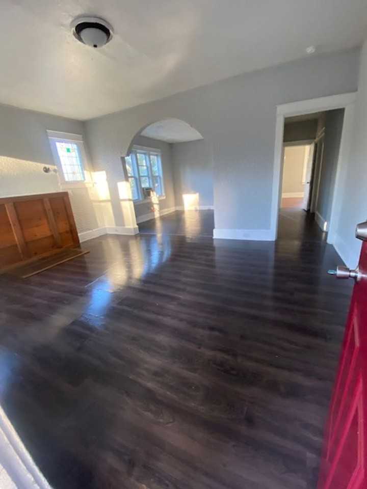 315 Winslow Ave - Photo 3 of 12