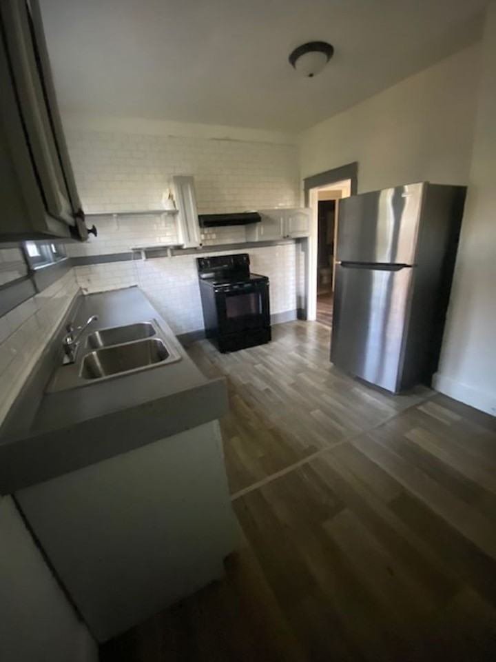 315 Winslow Ave - Photo 7 of 12