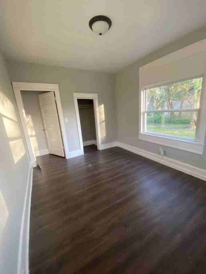 315 Winslow Ave - Photo 7 of 11