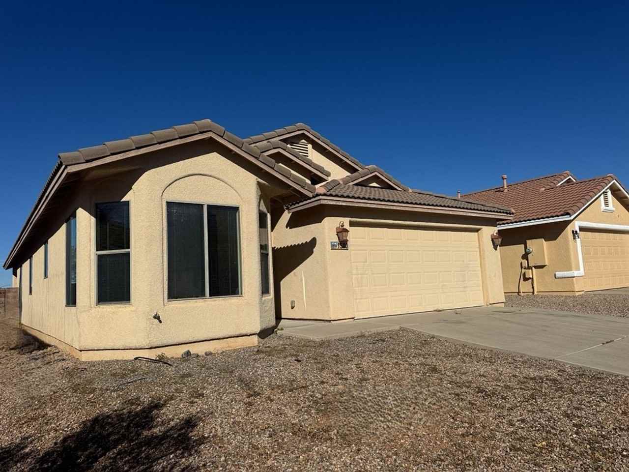 1501 Silverado Dr - Photo 2 of 21