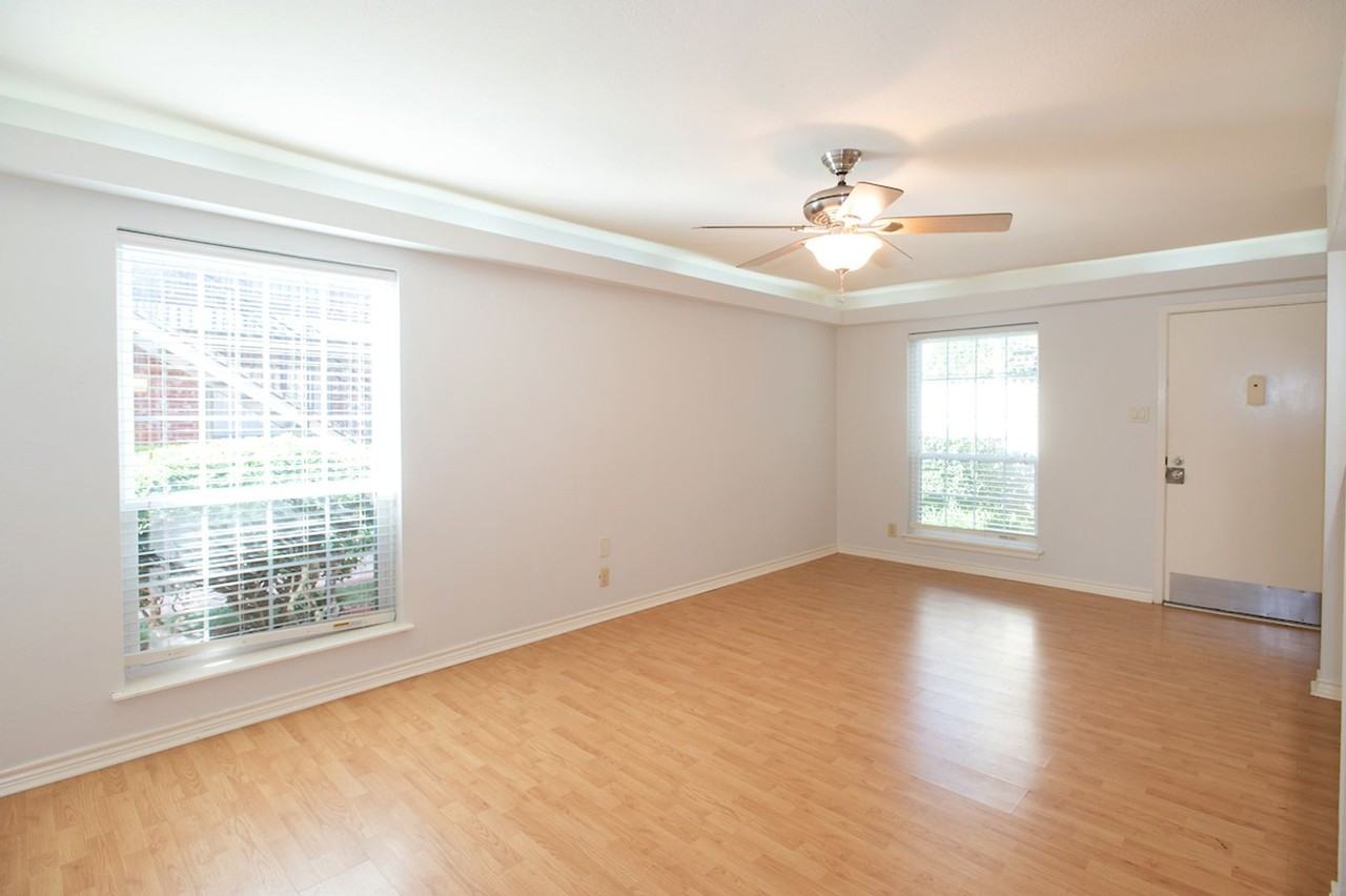 7920 Rockwood Ln - Photo 6 of 22