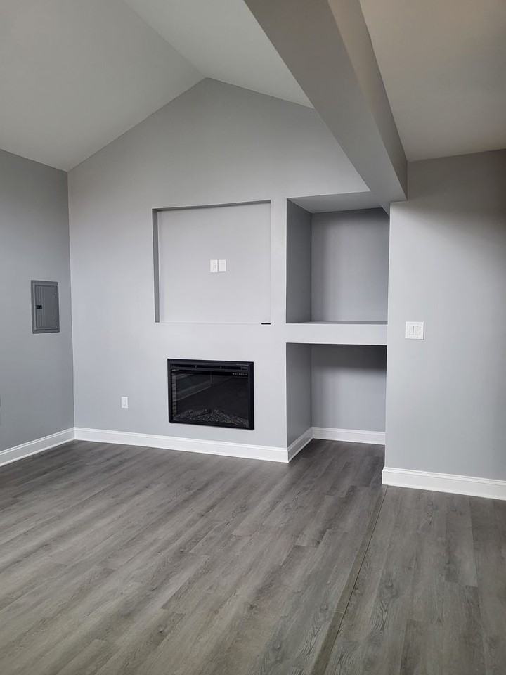 425 W 8th St #96 - Photo 4 of 15