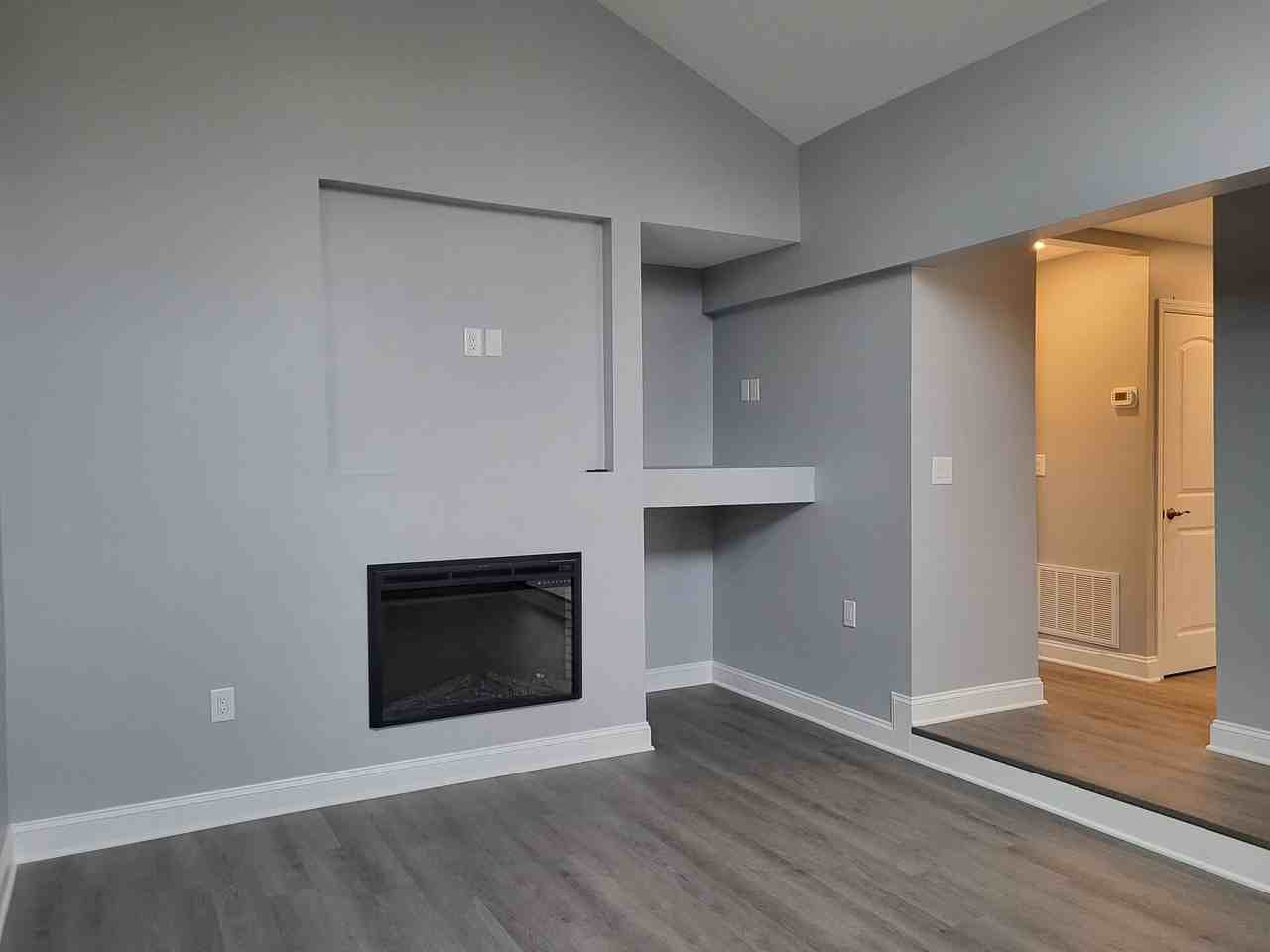425 W 8th St #96 - Photo 5 of 15