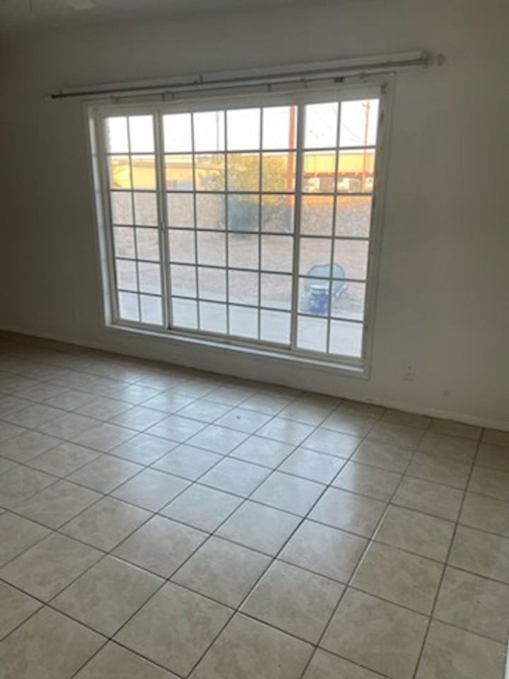 9752 Blue Wing Dr - Photo 3 of 15