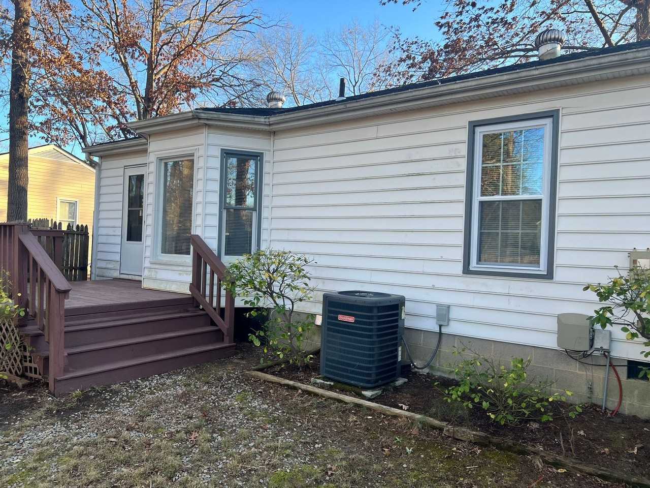 6242 Dorius Dr - Photo 6 of 31